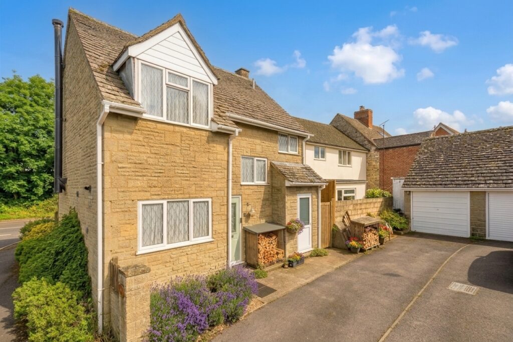 Ketchmere Close, Long Crendon, HP18
