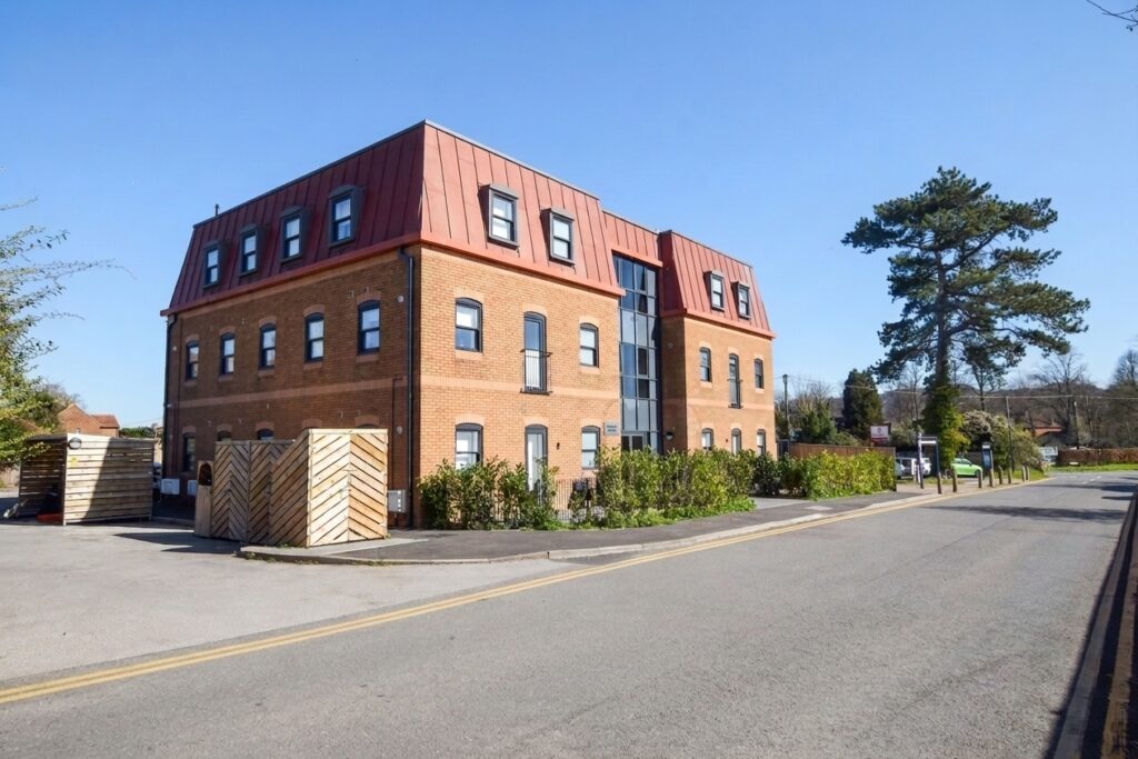 Station Approach, Princes Risborough, HP27