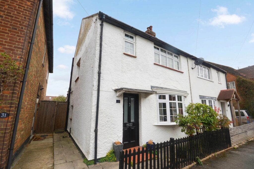 Horseshoe Crescent, Beaconsfield, HP9