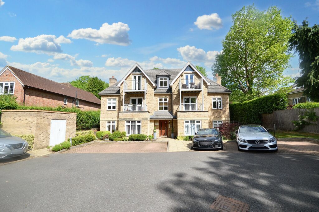 Amersham Road, Hazlemere, HP15