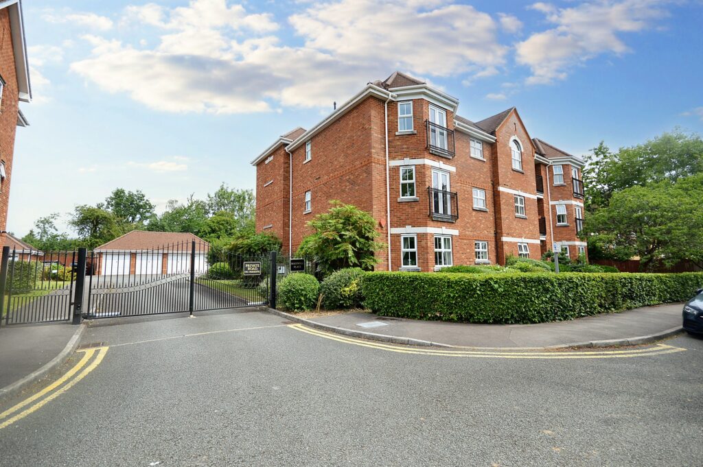 Maxwell Road, Beaconsfield, HP9