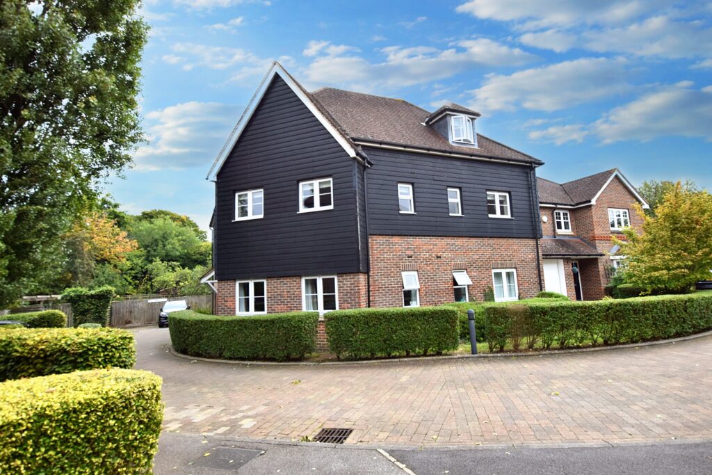 Chairmakers Close, Princes Risborough, HP27